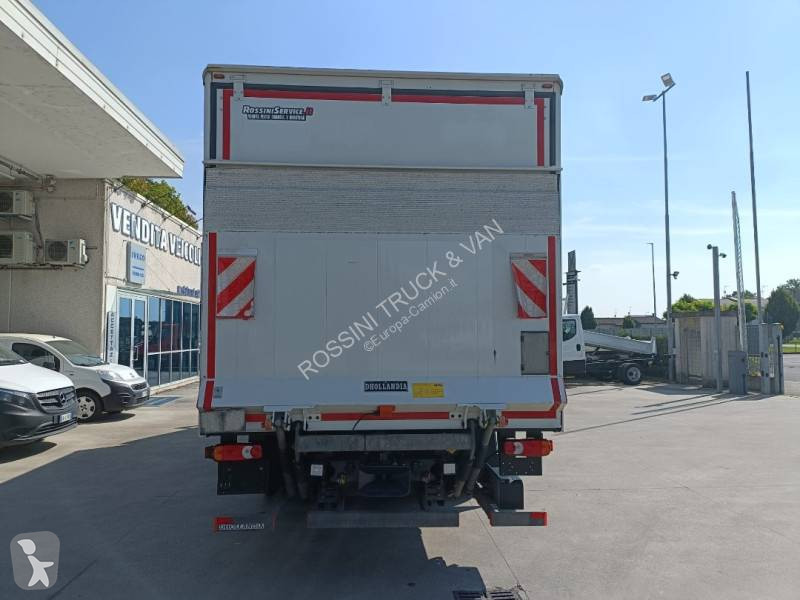 شاحنة Iveco