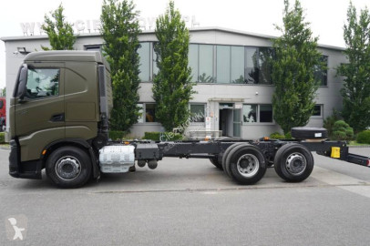 Камион шаси Iveco нови