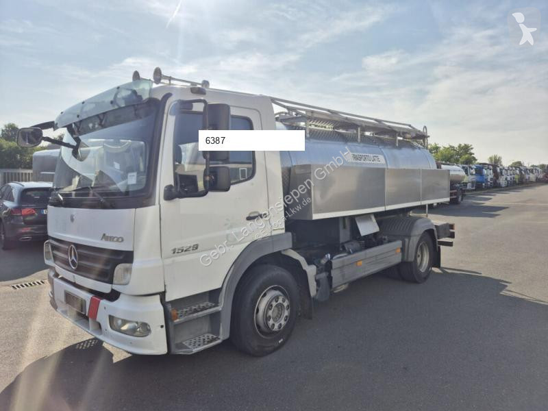 شاحنة Mercedes 1529 Isoliert - Impeller...