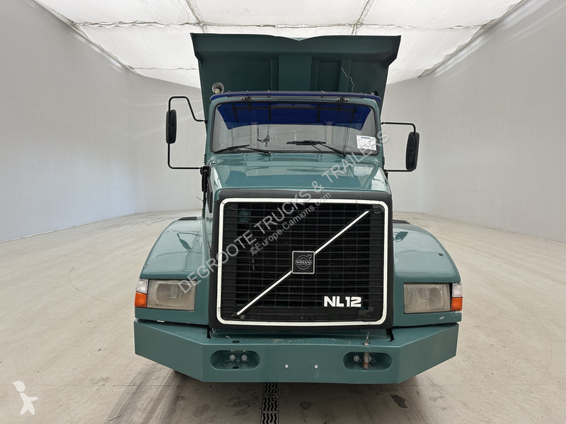 شاحنة Volvo NL12 - 6x4