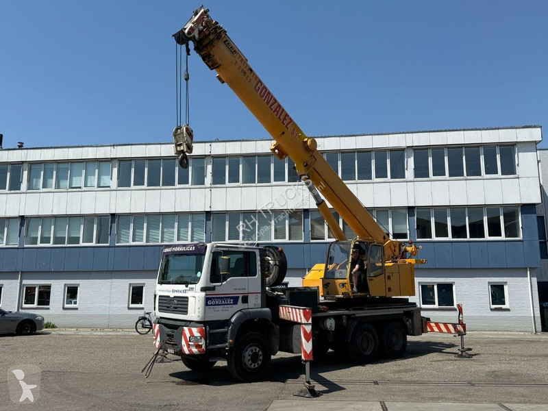 شاحنة MAN 33.430 6X4 EURO 3 + LUNA GT-40/32...