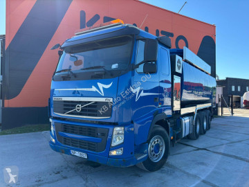 Камион каналопочистваща машина Volvo