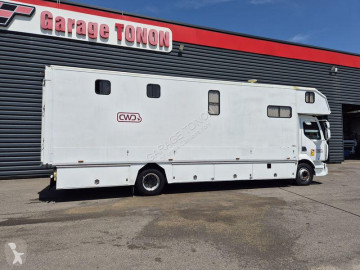 Camion van à chevaux Renault