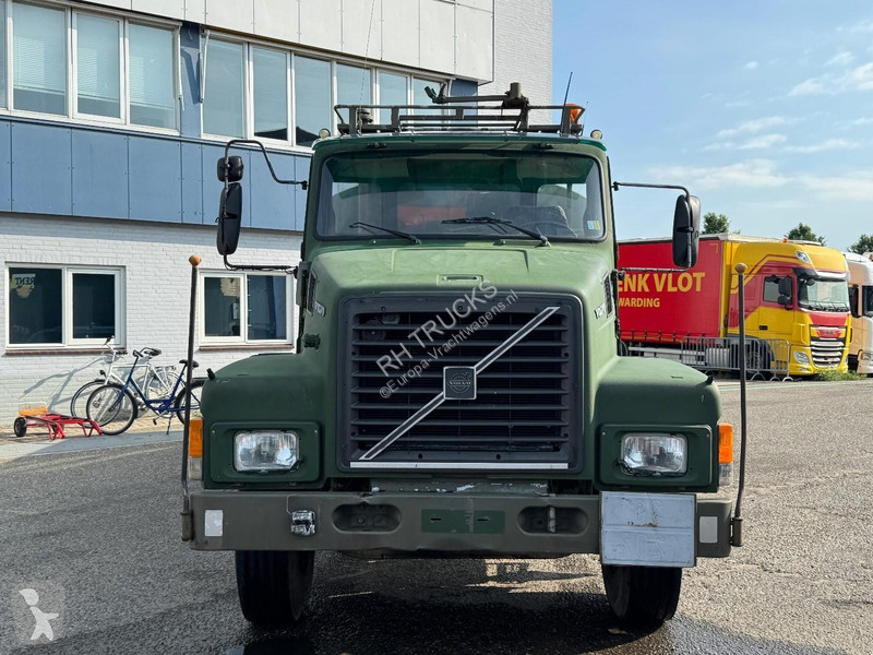 شاحنة Volvo 6X4 Robson-Drive + TANK 14.000 LITER
