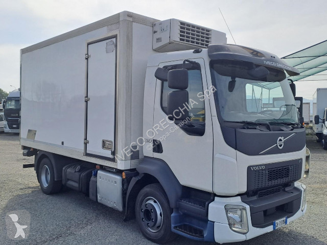 شاحنة Volvo FL100