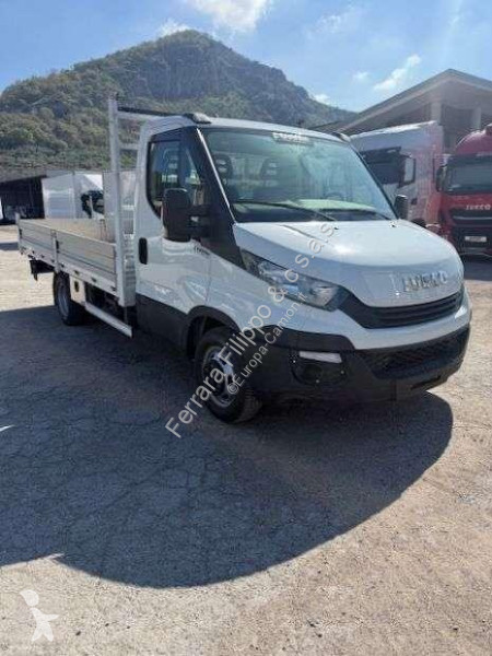 Camion Iveco 35C15