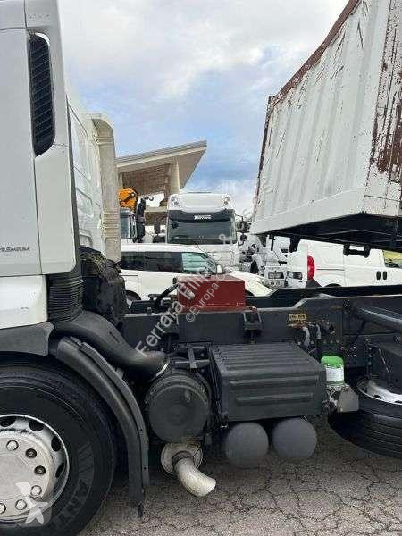 شاحنة Renault 330