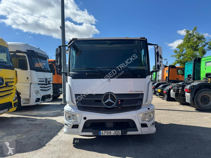 شاحنة Mercedes  1843 LSNRA
