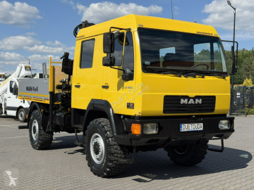 Camión MAN LE LE 180C 4x4 DOKA 4.6/180KM Skrzyniowy + HDS Hiab 052-2