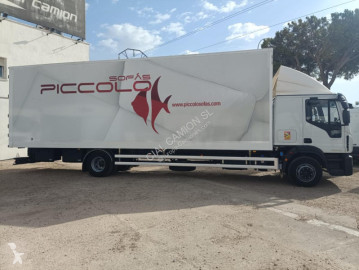 شاحنة عربة مقفلة Iveco