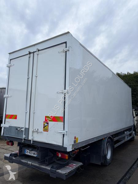 شاحنة Volvo 300