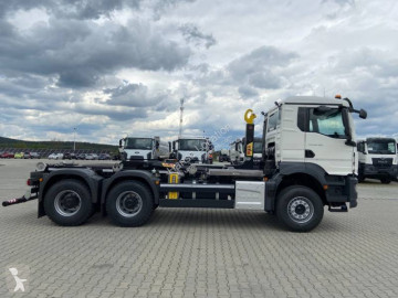 Camion scarrabile MAN nuovo