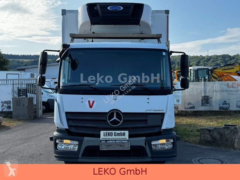 شاحنة Mercedes 1218 Mit Carrier Sp 850
