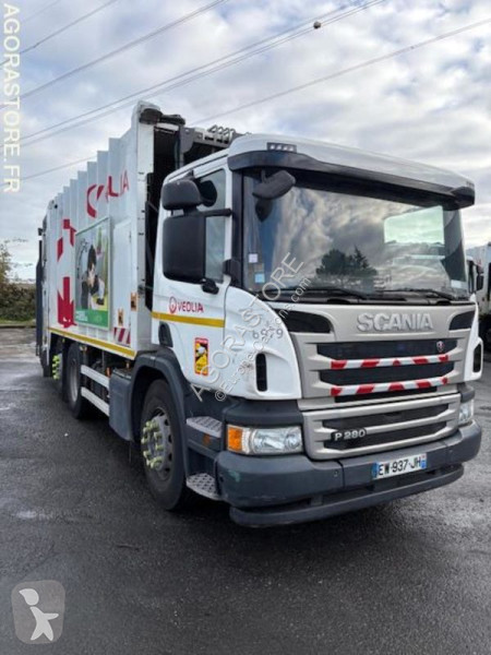 Vehículo de limpieza viaria Scania P280