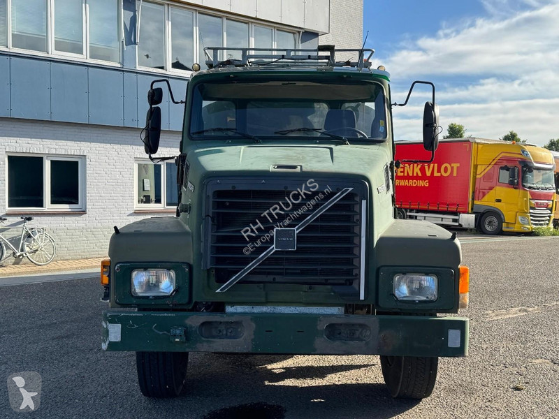 شاحنة Volvo 6X4 Robson-Drive + TANK 14.000 LITER