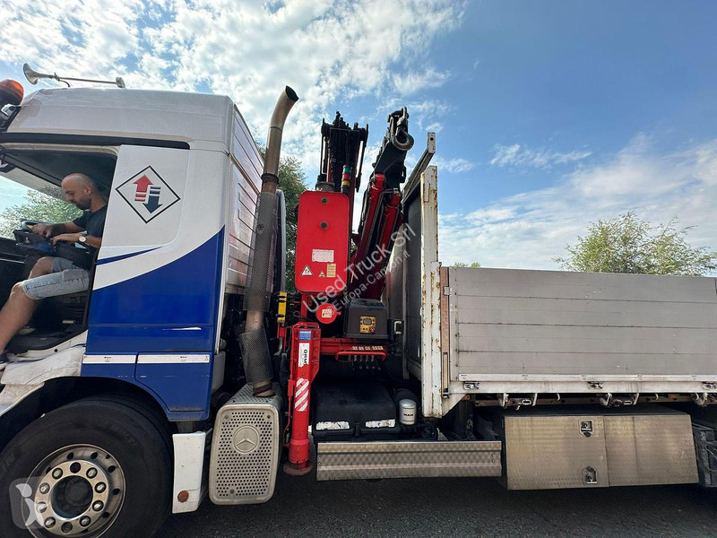 Camion Mercedes ACTROS 2548