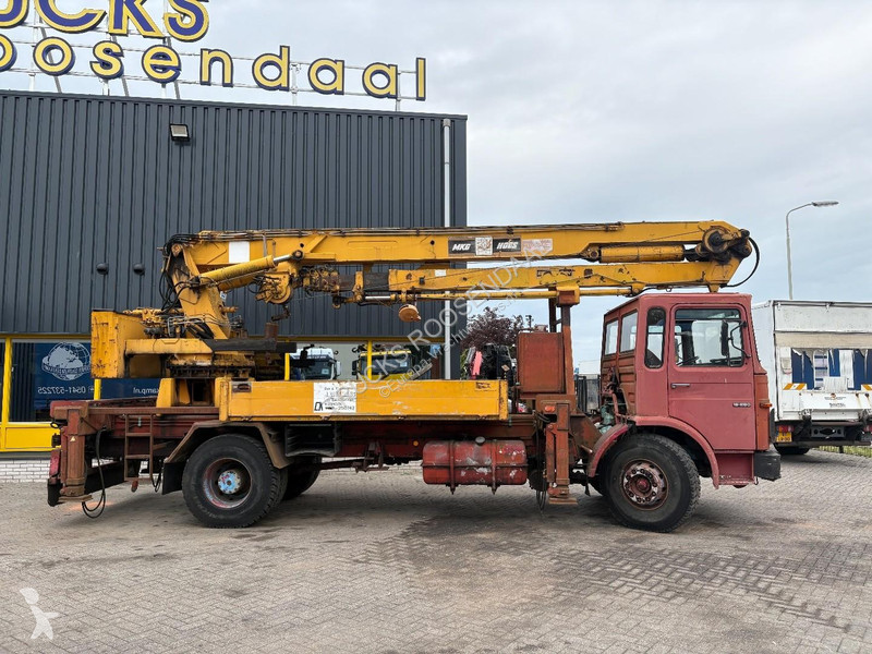شاحنة MAN f8 + 6 CYLINDER + MANUAL + MKG 22METER