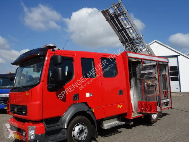 شاحنة Volvo FL