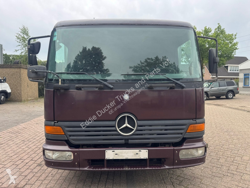 شاحنة Mercedes 815 EURO 2 MANUAL / STEEL...