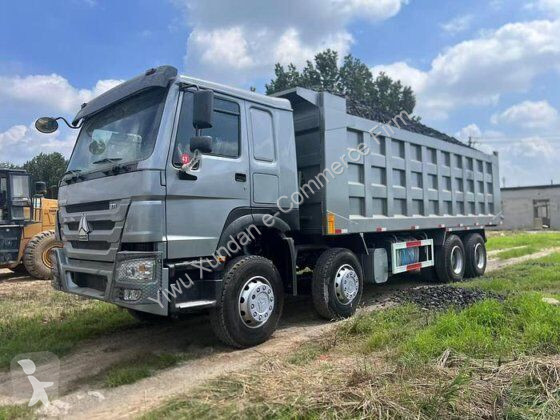 شاحنة Howo Sinotruk - 8*4 Howo 12 wheels dump...