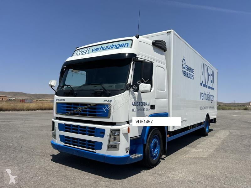 Camion Volvo FM 300 Furgon Mudanzas solo...