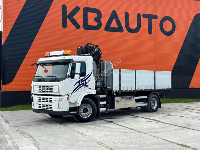 شاحنة Volvo 300 4x2 HIAB 144ES-4 / BOX L=5518 mm