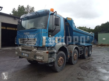 Camión volquete Iveco
