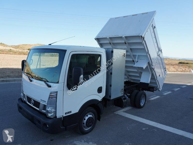 شاحنة Nissan