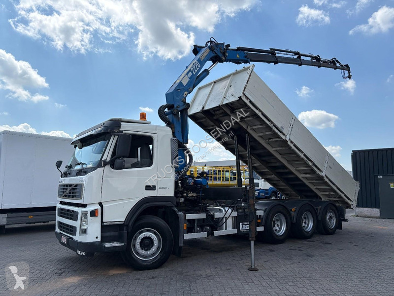 شاحنة Volvo 12380 + HMF 2220 K5 + 8X4 STEERING...
