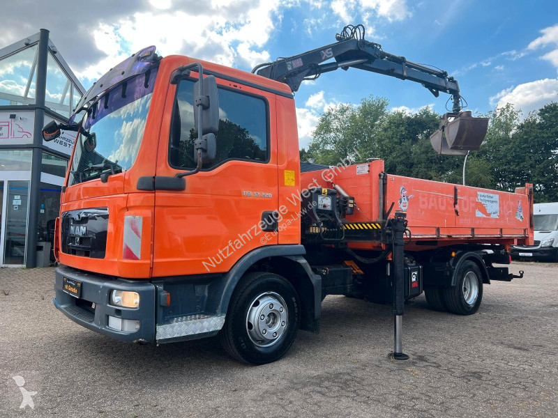 شاحنة MAN 12.220*3-Seiten KIpper+HIAB 077BS-2...