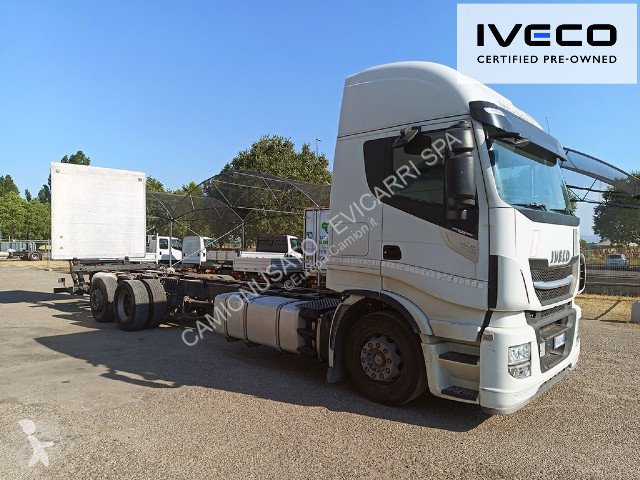 شاحنة Iveco Stralis IVECO STRAILS AS260S42YFS/CM