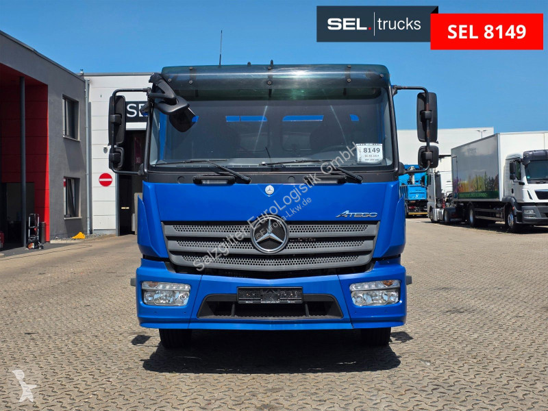 شاحنة Mercedes 1230
