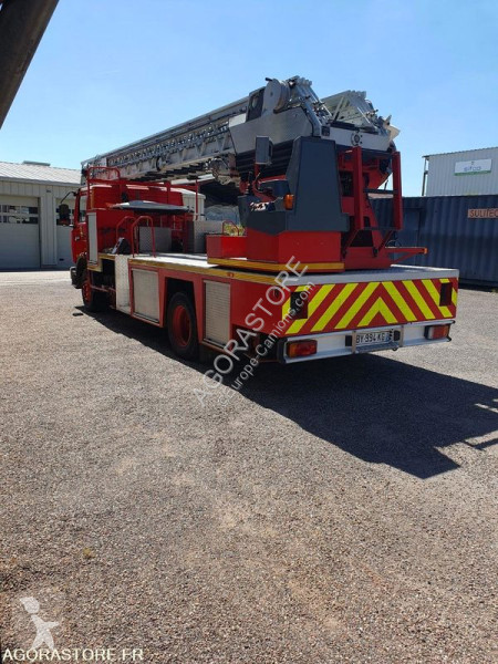 Camion Renault M150