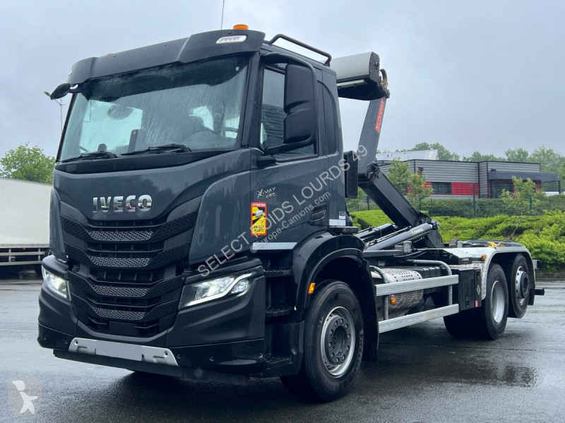 شاحنة Iveco 260 S 46
