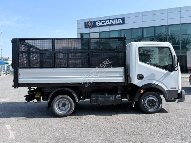 Camion Nissan CABSTAR