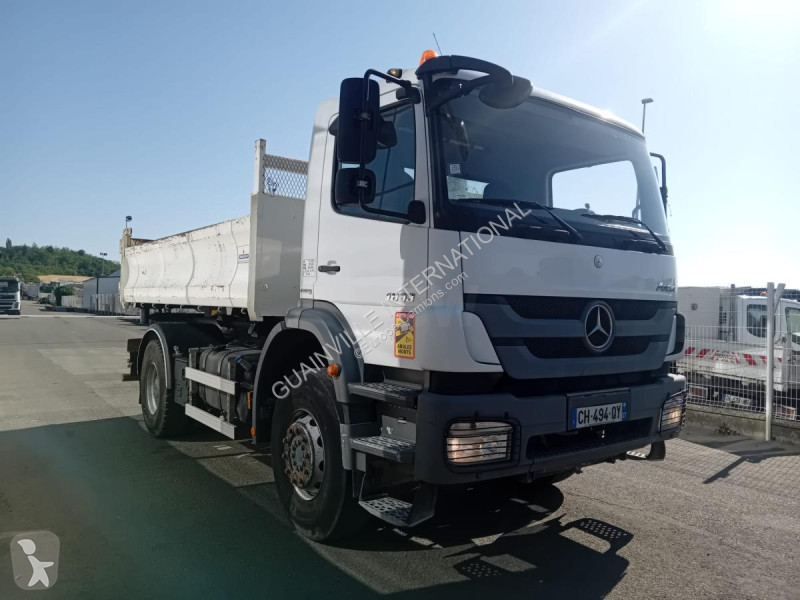 شاحنة Mercedes 1833