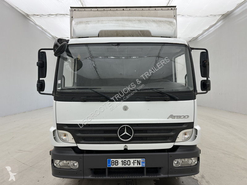 شاحنة Mercedes 1222