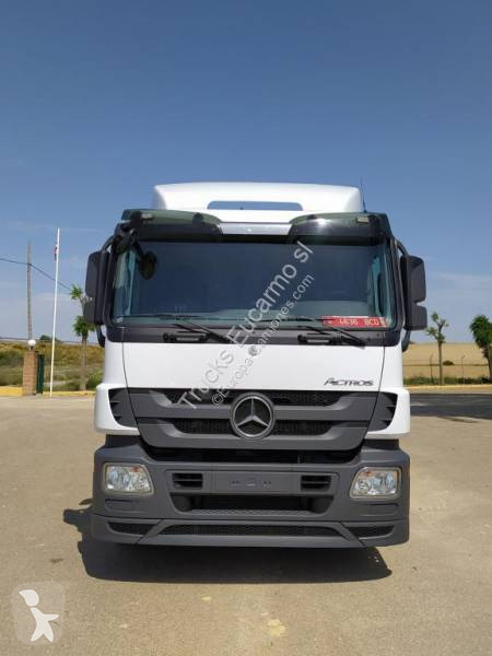 Nosič strojů Mercedes
