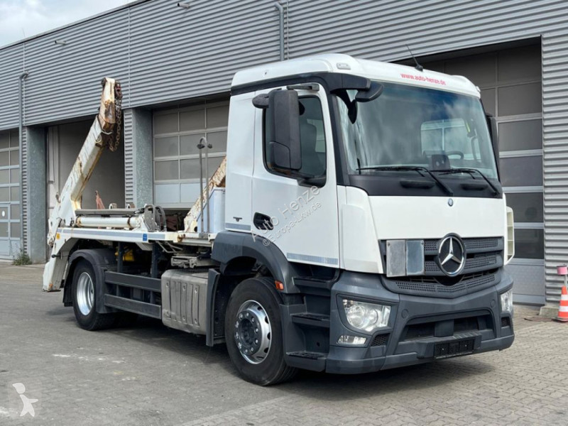 شاحنة Mercedes Antos 1833 4x2 Absetzkipper...