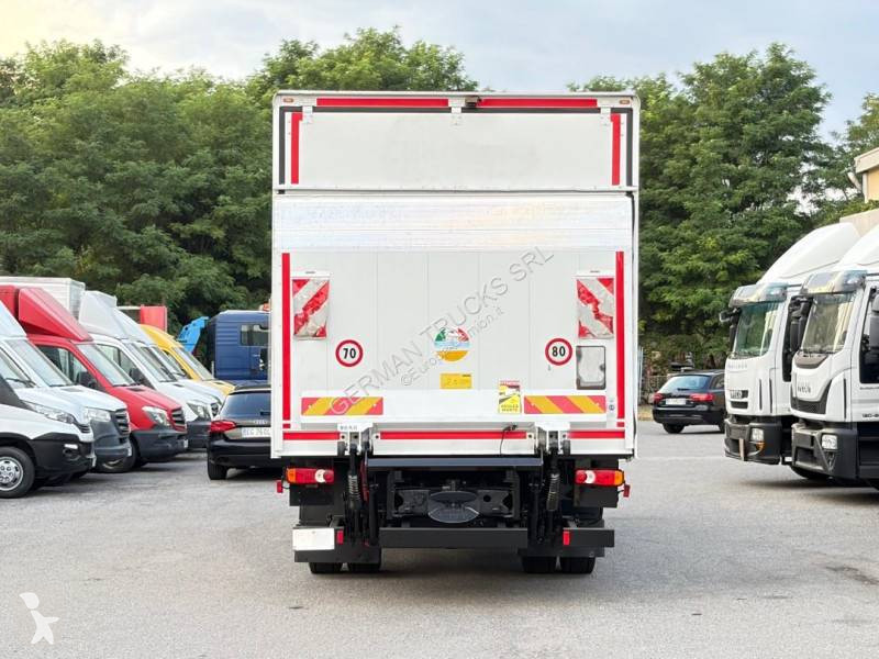 شاحنة Iveco