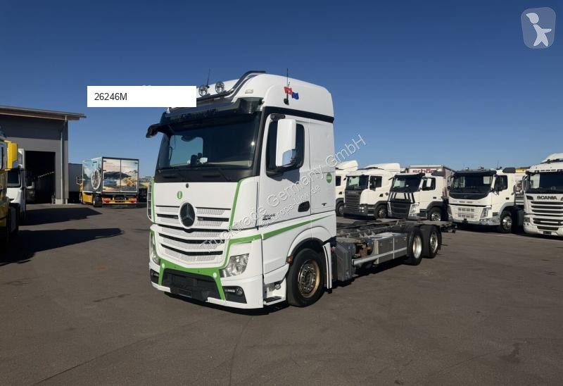 شاحنة Mercedes 2545 602 BDF