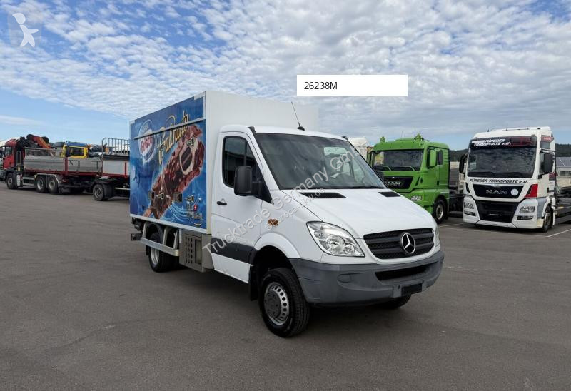 شاحنة Mercedes 516 CDI