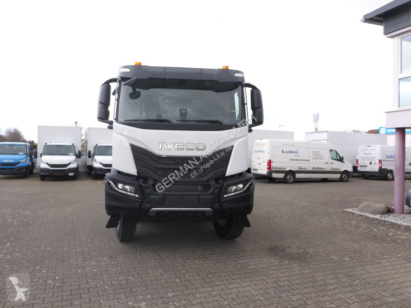 شاحنة Iveco T-Way AD410T54B 8X4 Radstand.4250mm...