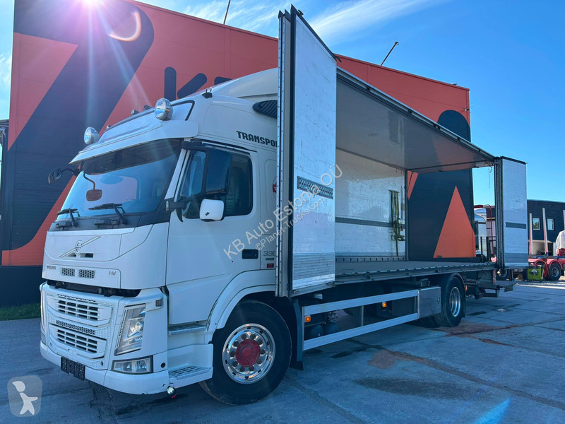 شاحنة Volvo 330 4x2 BOX L=7647 mm