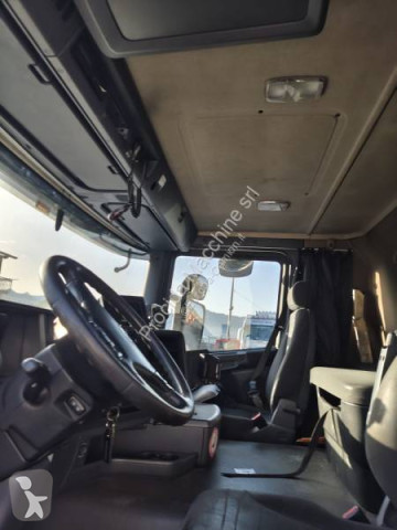 شاحنة حاملة آليات Scania
