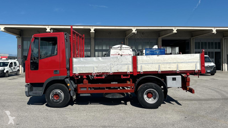 Camion Iveco 100E18 4X2
