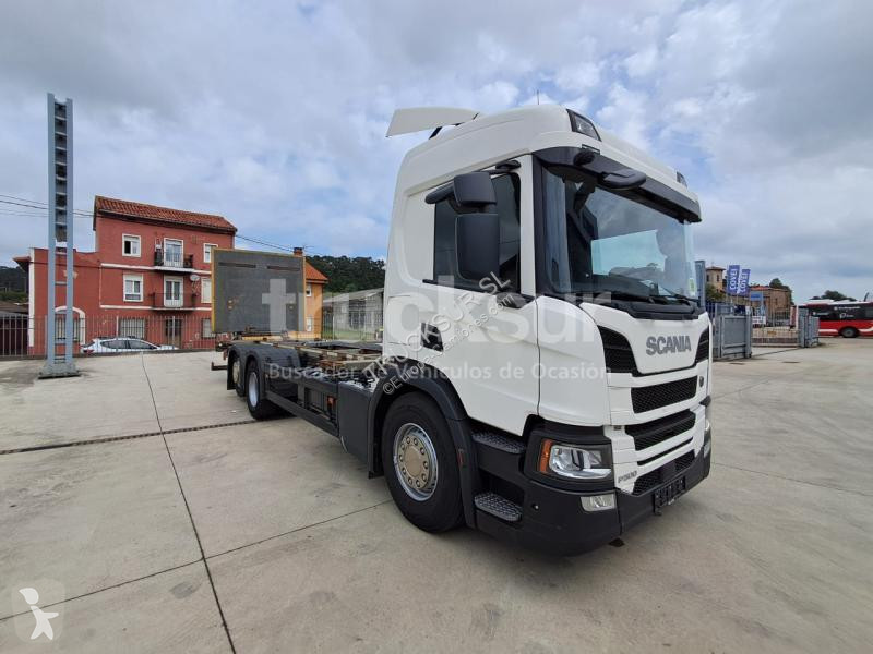 شاحنة Scania ejes 6x2*4 500.26 CHASIS