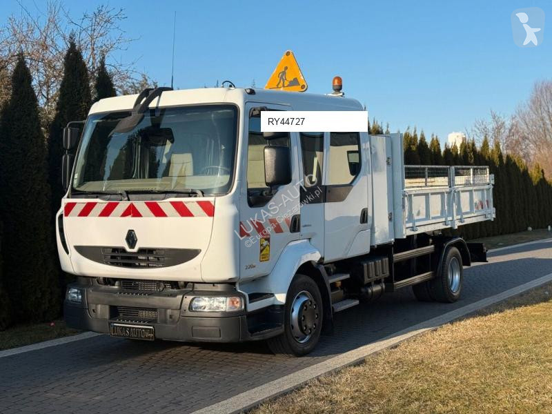 شاحنة Renault MIDLUM 220