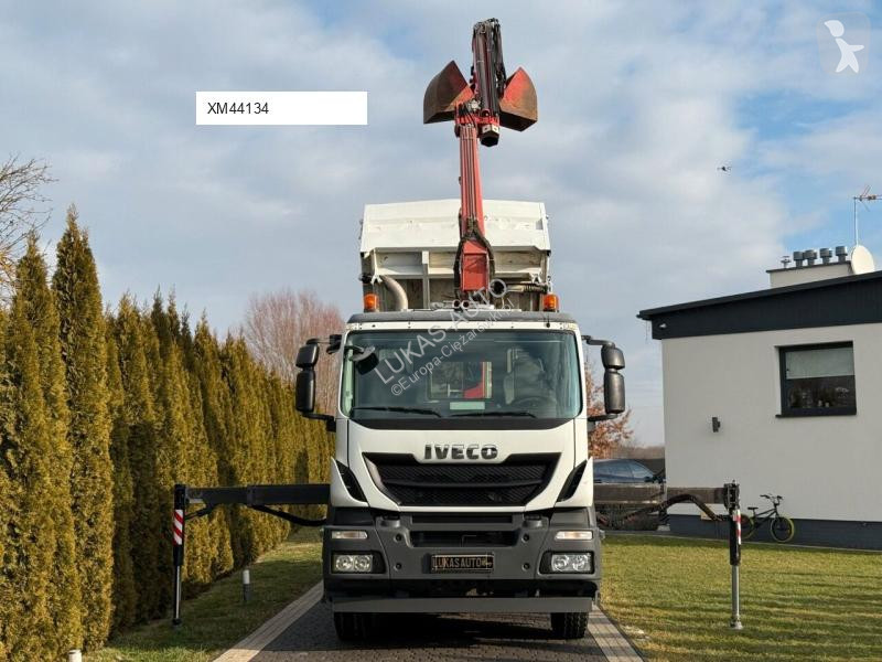 شاحنة Iveco F135