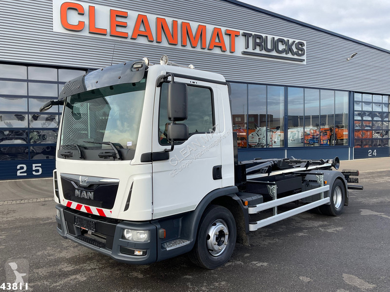 شاحنة MAN 12.220 Euro 6 12 Ton haakarmsysteem